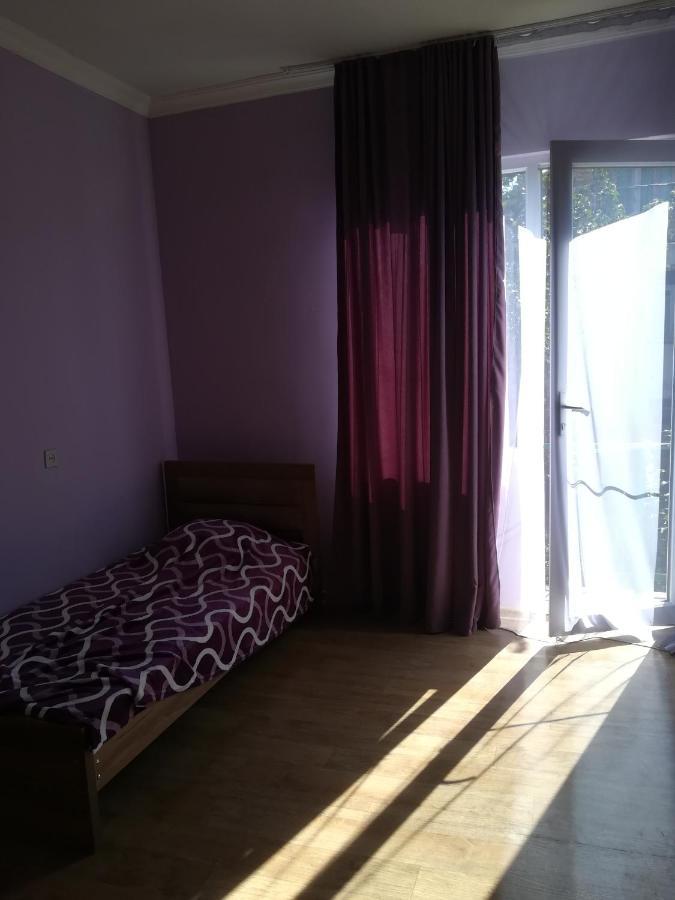 Guest House Luka Manglisi Ngoại thất bức ảnh